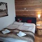 Paulina *
